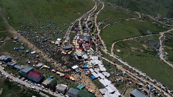 Trabzon'da Kadırga Yayla Şenliğinden renkli görüntüler 45